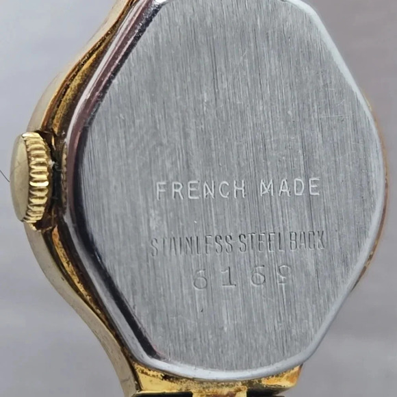 Vintage Burdines Gold Tone Watch 17 Jewels 19mm Dainty Manual Wind Running - Picture 10 of 10